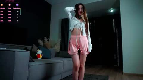 Snapshot of seeeyoubaby chatting on 11-15-25, 01:40 Slavia online show from 11-15-25, 01:40