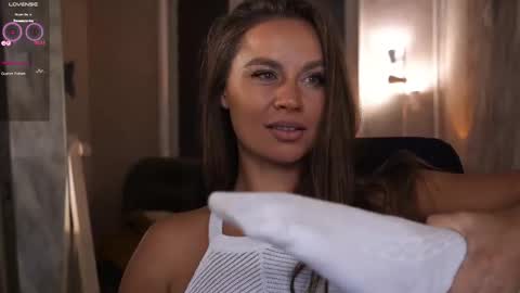 Snapshot of seemysoul chatting on 11-15-25, 04:03 seemysoul online show from 11-15-25, 04:03