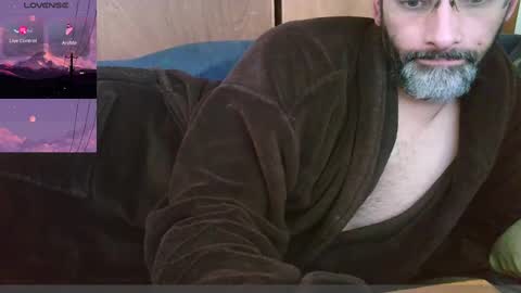 Snapshot of seewolf1000 chatting on 01-19-25, 09:33 seewolf1000 online show from 01-19-25, 09:33