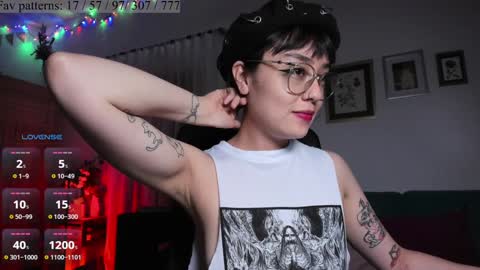 Snapshot of segismunda chatting on 01-16-25, 12:23 Luciana online show from 01-16-25, 12:23