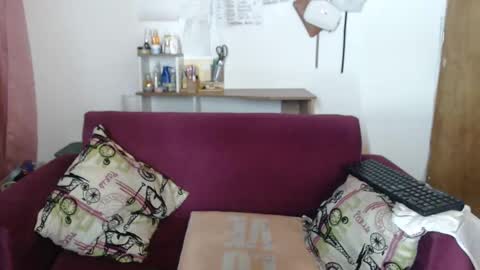 Snapshot of seleena_01 chatting on 12-03-24, 02:25 seleena_01 online show from 12-03-24, 02:25