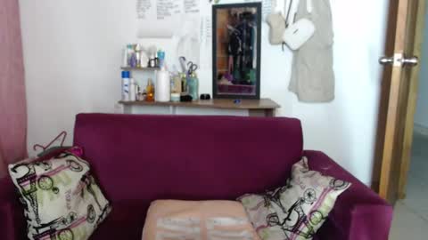 Snapshot of seleena_01 chatting on 01-28-25, 11:17 seleena_01 online show from 01-28-25, 11:17