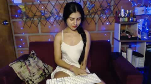 Snapshot of seleena_01 chatting on 09-25-25, 11:08 seleena_01 online show from 09-25-25, 11:08
