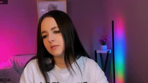 selena addison online show from 11-25-25, 11:10