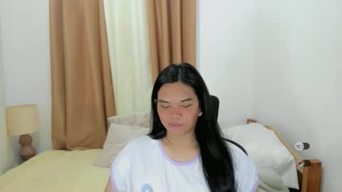 Selena online show from 12-20-25, 07:26