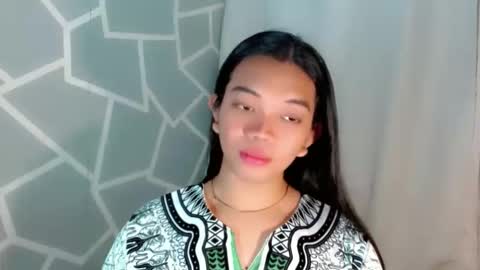 Selena online show from 04-17-26, 11:52