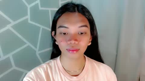 Selena online show from 04-28-26, 01:04