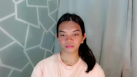 Selena online show from 04-28-26, 02:27