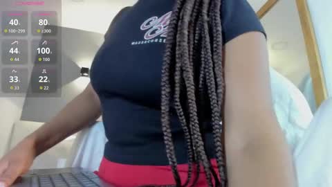 Selena online show from 11-22-25, 10:58