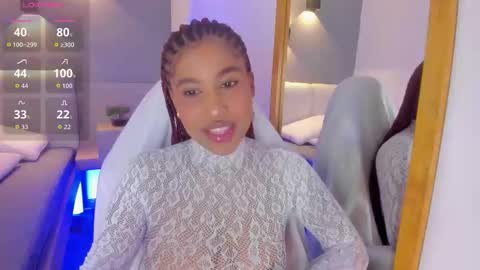 Selena online show from 12-16-25, 10:42