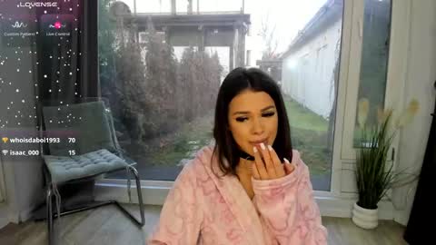 Snapshot of selena_reeves chatting on 01-10-25, 10:06 Selena online show from 01-10-25, 10:06