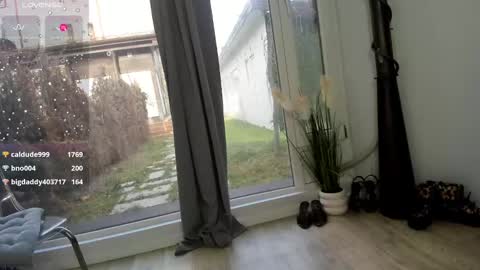 Snapshot of selena_reeves chatting on 02-06-25, 10:26 Selena online show from 02-06-25, 10:26