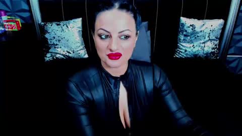 Selene online show from 02-22-25, 05:23