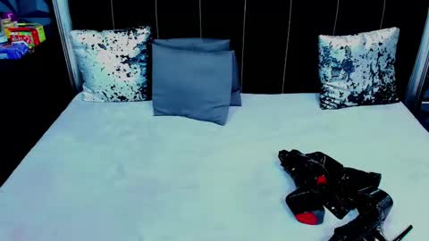 Selene online show from 03-11-25, 08:41