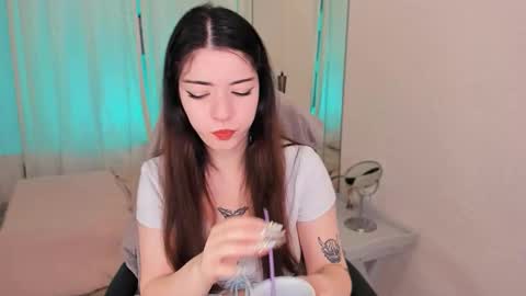 Snapshot of selena_wow_ chatting on 10-23-25, 08:02 Selena  Follow Me online show from 10-23-25, 08:02