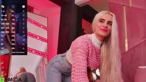 Snapshot of selenadaze chatting on 10-30-25, 05:09 Selena online show from 10-30-25, 05:09