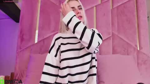 Snapshot of selenadaze chatting on 11-03-25, 04:25 Selena online show from 11-03-25, 04:25