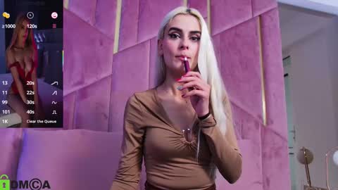 Snapshot of selenadaze chatting on 11-10-25, 05:06 Selena online show from 11-10-25, 05:06