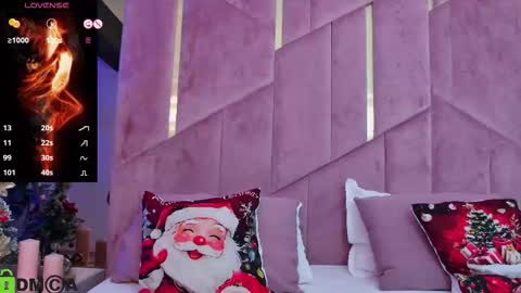 Snapshot of selenadaze chatting on 12-16-25, 05:34 Selena online show from 12-16-25, 05:34