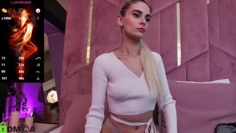 Snapshot of selenadaze chatting on 01-07-26, 06:38 Selena online show from 01-07-26, 06:38