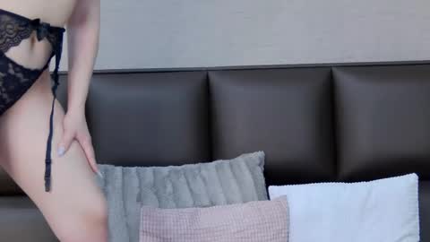 SelenaHanson online show from 10-13-25, 12:16