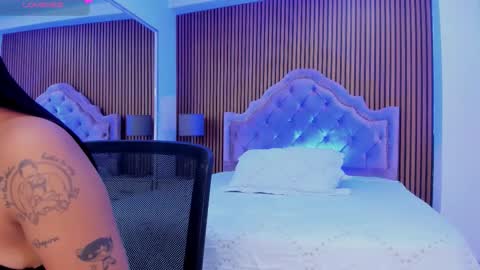 Snapshot of selenastonne chatting on 11-23-25, 12:49 selenastonne online show from 11-23-25, 12:49