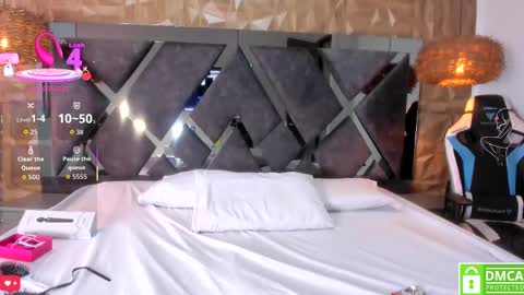 Snapshot of selene__lopez_ chatting on 09-28-25, 07:41 selene__lopez_ online show from 09-28-25, 07:41