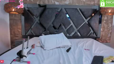 Snapshot of selene__lopez_ chatting on 06-11-26, 12:32 selene__lopez_ online show from 06-11-26, 12:32