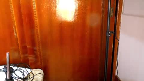 Snapshot of selene_moretti chatting on 06-09-26, 12:06 selene online show from 06-09-26, 12:06