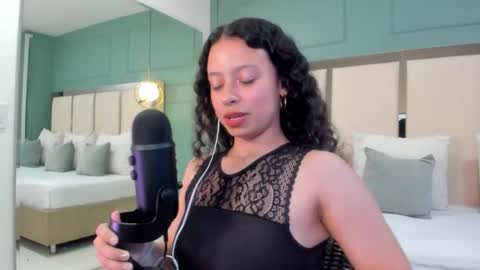 Selene Rousse  online show from 09-19-25, 03:08