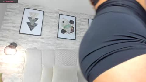 Snapshot of selene_tylor_ chatting on 01-23-25, 06:56 Selene online show from 01-23-25, 06:56