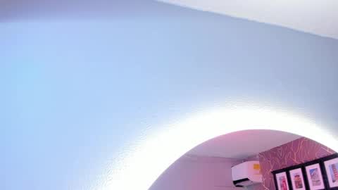 Snapshot of selene_tylor_ chatting on 01-25-25, 03:19 Selene online show from 01-25-25, 03:19