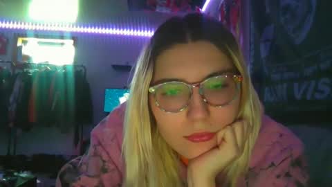 Selene online show from 02-05-25, 08:57