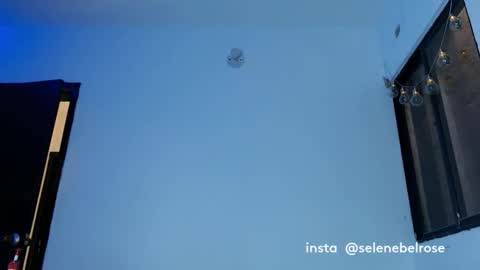 Snapshot of selenebelrose chatting on 09-23-25, 11:46 Selena online show from 09-23-25, 11:46