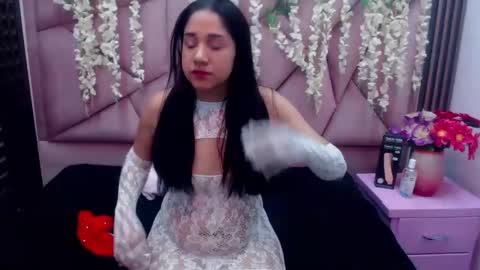 Snapshot of selenerose69 chatting on 12-04-25, 02:10 selenerose69 online show from 12-04-25, 02:10