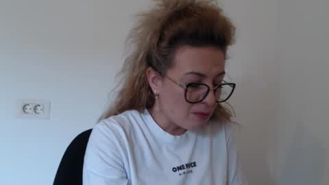 Selenna online show from 10-23-25, 10:58