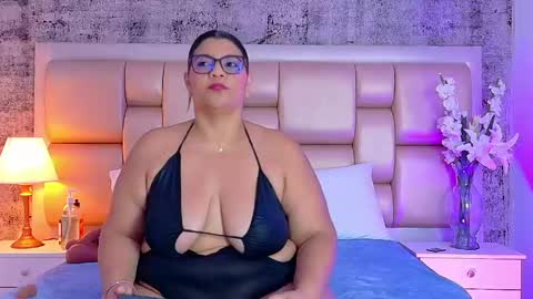 Selenna Cooper online show from 04-12-26, 11:37