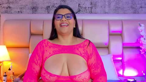 Selenna Cooper online show from 04-25-26, 11:46