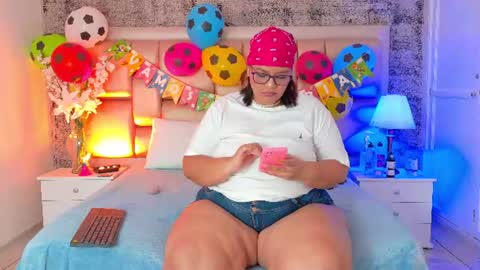 Selenna Cooper online show from 06-12-26, 11:53