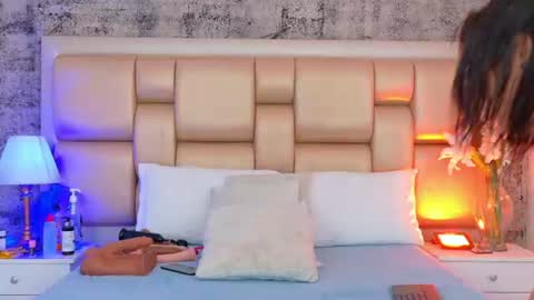 Selenna Cooper online show from 07-17-26, 12:23
