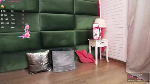 Selen online show from 09-22-25, 04:03