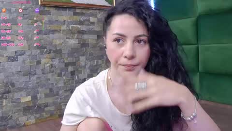 Snapshot of selensummer chatting on 05-03-26, 04:07 Selen online show from 05-03-26, 04:07