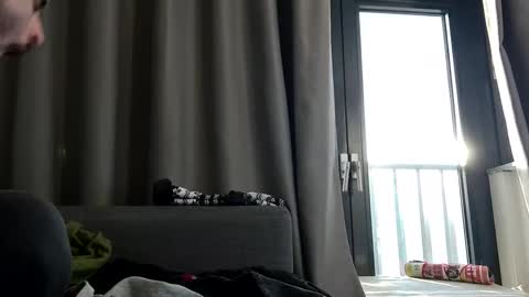 Julian Kinky Bi-guy online show from 01-03-25, 01:25