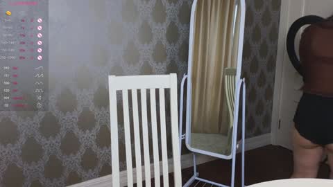 Snapshot of selfish_ashley chatting on 02-04-25, 12:33 Eve online show from 02-04-25, 12:33