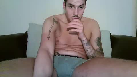 Snapshot of selfsklover chatting on 12-08-24, 11:51 OF Selfloverr1 online show from 12-08-24, 11:51