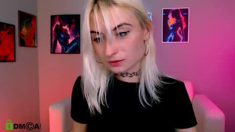 Snapshot of selinawow chatting on 12-05-25, 08:38 Selena online show from 12-05-25, 08:38