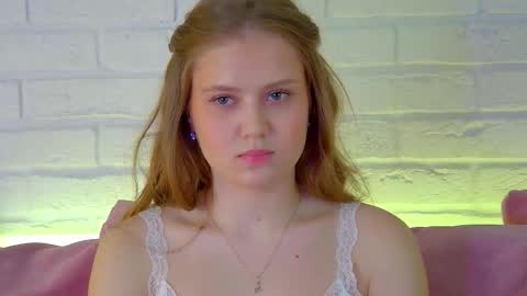 SelinSwarovski online show from 02-19-26, 07:10