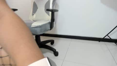 Snapshot of selket_ chatting on 02-05-25, 02:05 Selket online show from 02-05-25, 02:05