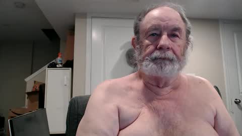 Snapshot of selkie2s chatting on 02-15-26, 01:02 selkie2s online show from 02-15-26, 01:02