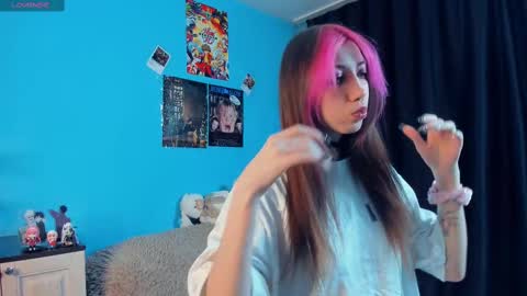 Mindy online show from 02-22-25, 03:23